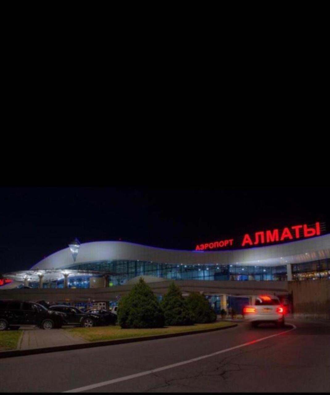 אלמטי Apartment On Akhmetova 10 מראה חיצוני תמונה